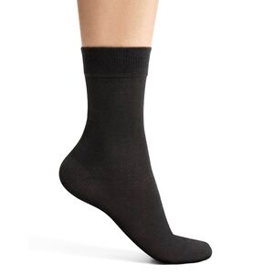 WOLFORD Red Label Cotton Socks in Midnight